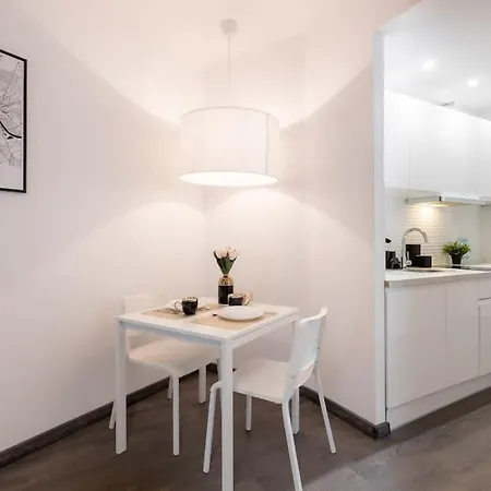 Apartamento Golden Solidarnosci 60b 37 Varsóvia